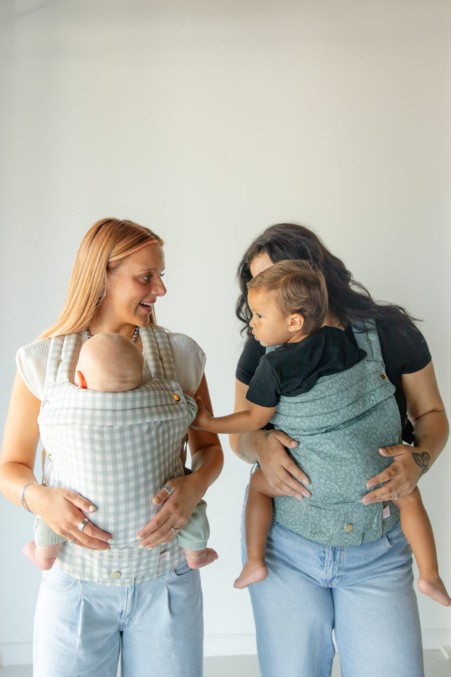 Monroe x Coco Bloom Carrier